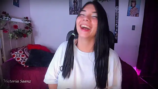 Snapshot of victoriaasaenz_ chatting on June 13, 1:03 am victoriaasaenz online show from June 13, 1:03 am