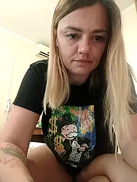 KrissSexi online show from September 24, 2:42 pm