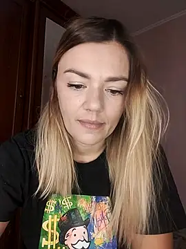 KrissSexi online show from October 9, 4:43 am