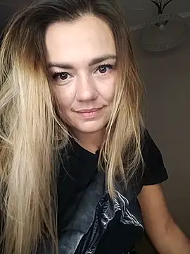 KrissSexi online show from October 14, 5:41 am