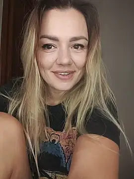 KrissSexi online show from December 3, 6:43 am