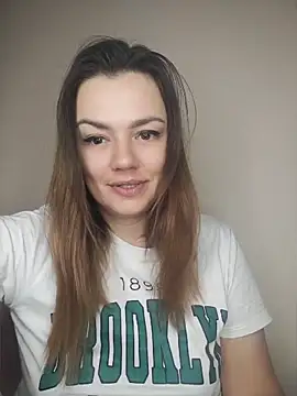 KrissSexi online show from May 14, 4:19 am