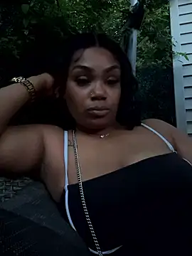 Cherryredhot1 online show from May 25, 1:22 am