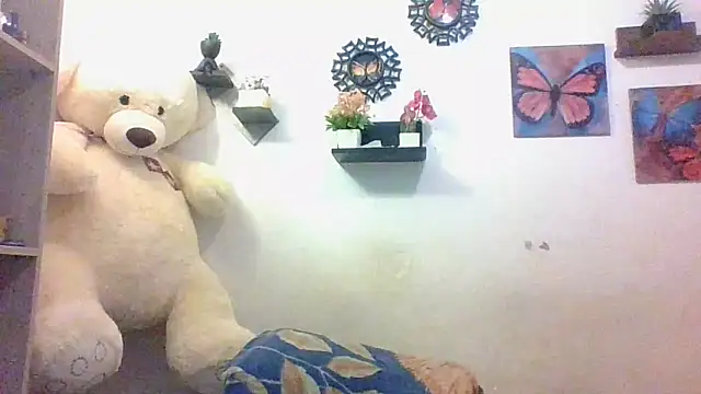 ChiaraFioree online show from October 11, 5:00 pm