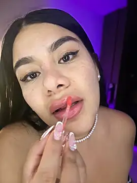 Insane Issa online show from March 23, 11:20 pm