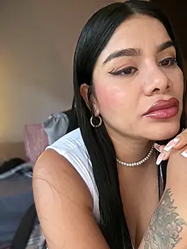 Insane Issa online show from March 24, 9:20 pm