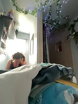 Snapshot of SummerBlueMoon chatting on February 1, 11:25 pm SummerBlueMoon online show from February 1, 11:25 pm