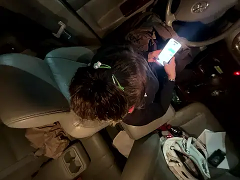 SummerBlueMoon online show from March 5, 11:06 am