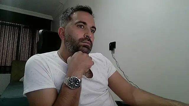 Snapshot of tgltplsr chatting on September 9, 3:50 am tgltplsr online show from September 9, 3:50 am