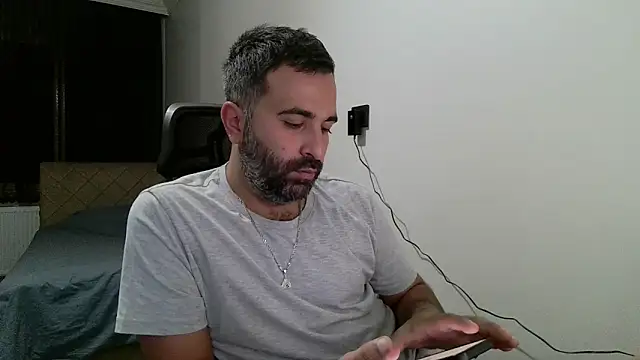 Snapshot of tgltplsr chatting on September 20, 2:12 am tgltplsr online show from September 20, 2:12 am