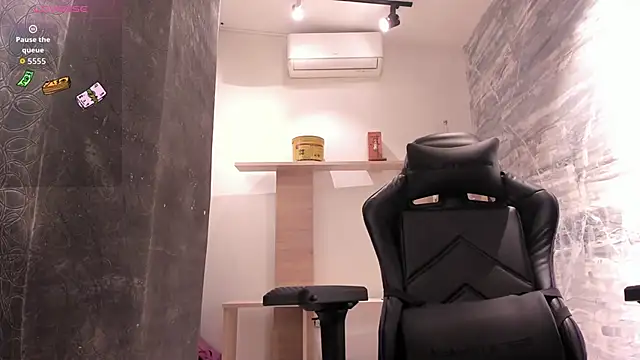 LunaBaker-1 online show from October 10, 9:14 pm