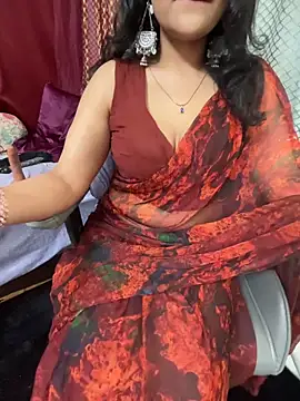 Snapshot of LuscousPussy chatting on November 27, 8:22 pm LuscousPussy online show from November 27, 8:22 pm