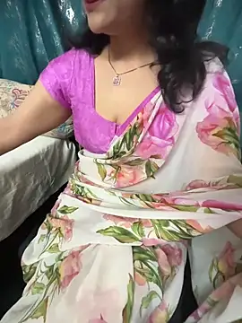 Snapshot of LuscousPussy chatting on March 6, 6:48 pm LuscousPussy online show from March 6, 6:48 pm