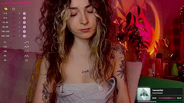 IttyKitty online show from February 12, 11:55 pm