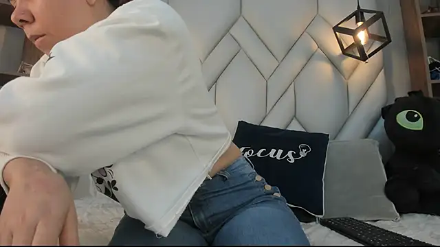 SakuraLee  online show from March 11, 7:47 pm