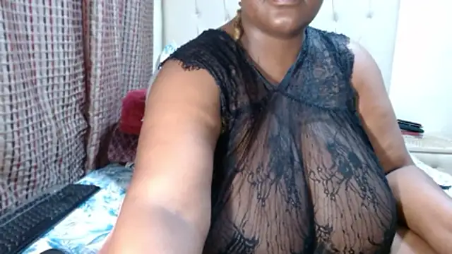 CHOCOLATEDARKBUSTYX online show from January 15, 6:00 pm