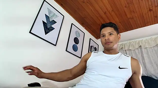 Snapshot of sam_her chatting on October 8, 9:01 pm sam her online show from October 8, 9:01 pm