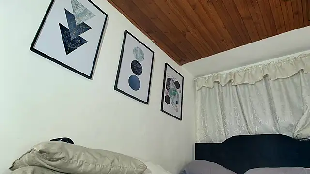 Snapshot of sam_her chatting on October 22, 9:03 pm sam her online show from October 22, 9:03 pm