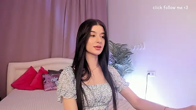 LauraCoy online show from January 19, 8:19 pm