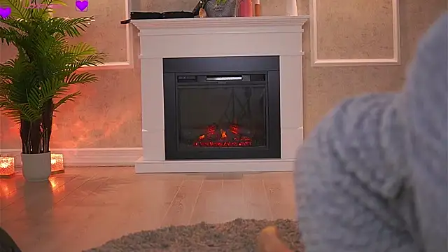 Abbela White online show from December 3, 6:21 am