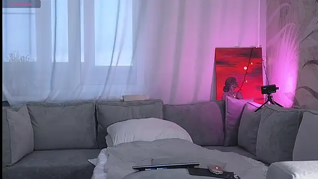 lily  foster online show from January 12, 6:06 am