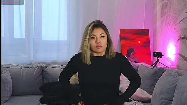 lily  foster online show from January 17, 6:04 am