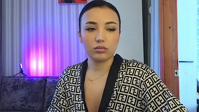 lily  foster online show from September 23, 6:27 am