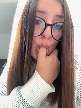 Snapshot of Megan_lu2 chatting on October 20, 8:53 pm Megan lu2 online show from October 20, 8:53 pm