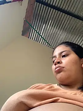 moncerrat luna online show from October 6, 9:56 pm