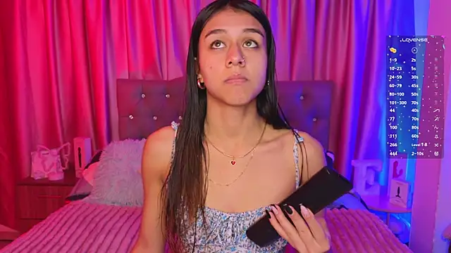 Emiily Scott1 online show from April 3, 7:34 pm