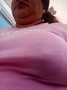 Snapshot of HORNY_MATURE25 chatting on February 15, 6:23 pm HORNY MATURE25 online show from February 15, 6:23 pm