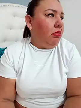 Snapshot of HORNY_MATURE25 chatting on November 14, 3:55 pm HORNY MATURE25 online show from November 14, 3:55 pm