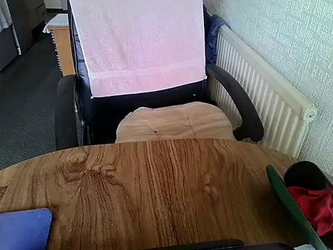 Snapshot of daddyflash chatting on November 11, 12:05 pm daddyflash online show from November 11, 12:05 pm