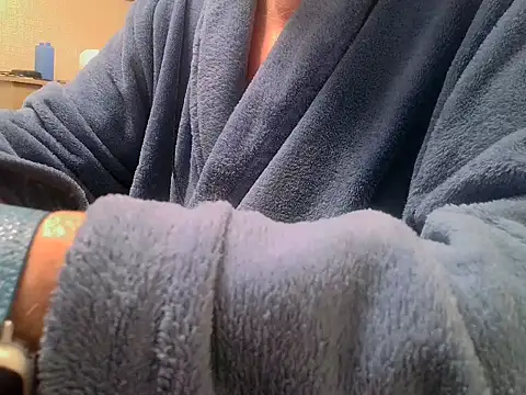 Snapshot of daddyflash chatting on November 27, 12:13 am daddyflash online show from November 27, 12:13 am