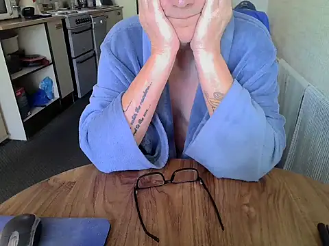 daddyflash online show from March 14, 10:10 am