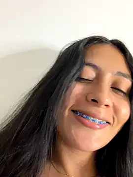 Sophie  Foxxx online show from November 28, 12:02 am