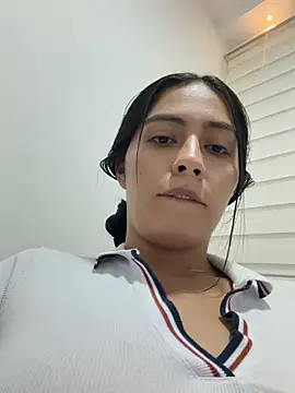 Sophie  Foxxx online show from May 21, 2:29 am