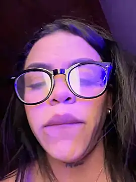 Snapshot of Charly_ chatting on December 16, 11:39 pm Charly online show from December 16, 11:39 pm