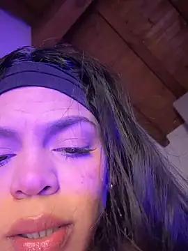 Snapshot of Charly_ chatting on December 19, 11:57 pm Charly online show from December 19, 11:57 pm