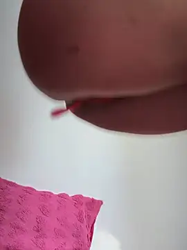 Snapshot of Charly_ chatting on February 5, 3:09 pm Charly online show from February 5, 3:09 pm