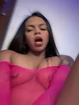 Snapshot of Charly_ chatting on February 6, 5:51 pm Charly online show from February 6, 5:51 pm