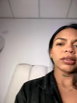 Snapshot of Charly_ chatting on October 26, 1:44 am Charly online show from October 26, 1:44 am