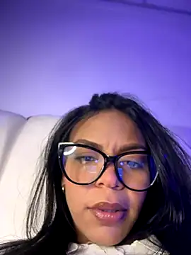 Snapshot of Charly_ chatting on October 29, 4:15 am Charly online show from October 29, 4:15 am