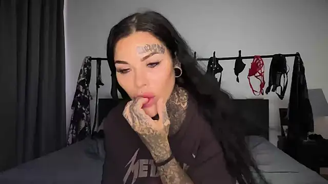 claudiacvc95 online show from October 17, 3:10 am