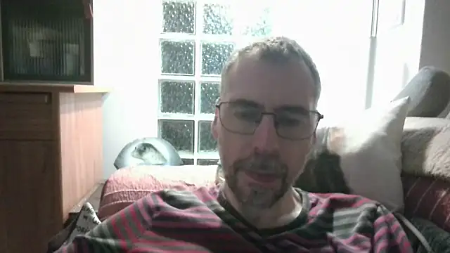 ptitcanard60600 online show from March 7, 11:24 pm