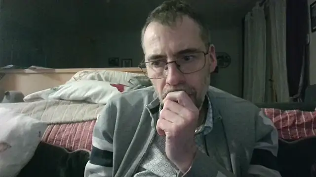 ptitcanard60600 online show from March 16, 10:25 pm