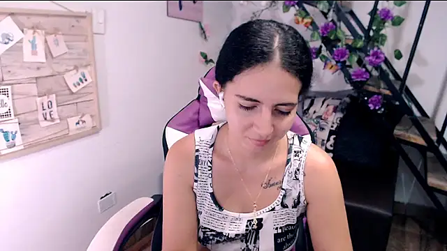 samantha baby  online show from May 12, 8:17 pm