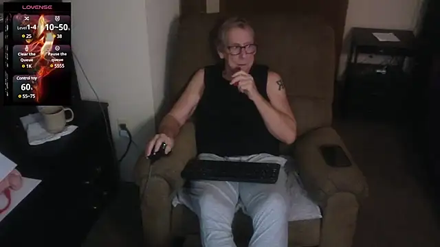 Lusty Kinks online show from December 13, 9:13 am