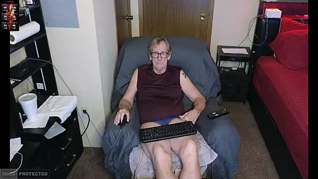 Lusty Kinks online show from December 29, 4:19 pm