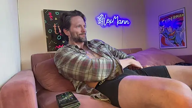 Snapshot of alexmannd chatting on July 3, 5:52 pm alexmannd online show from July 3, 5:52 pm
